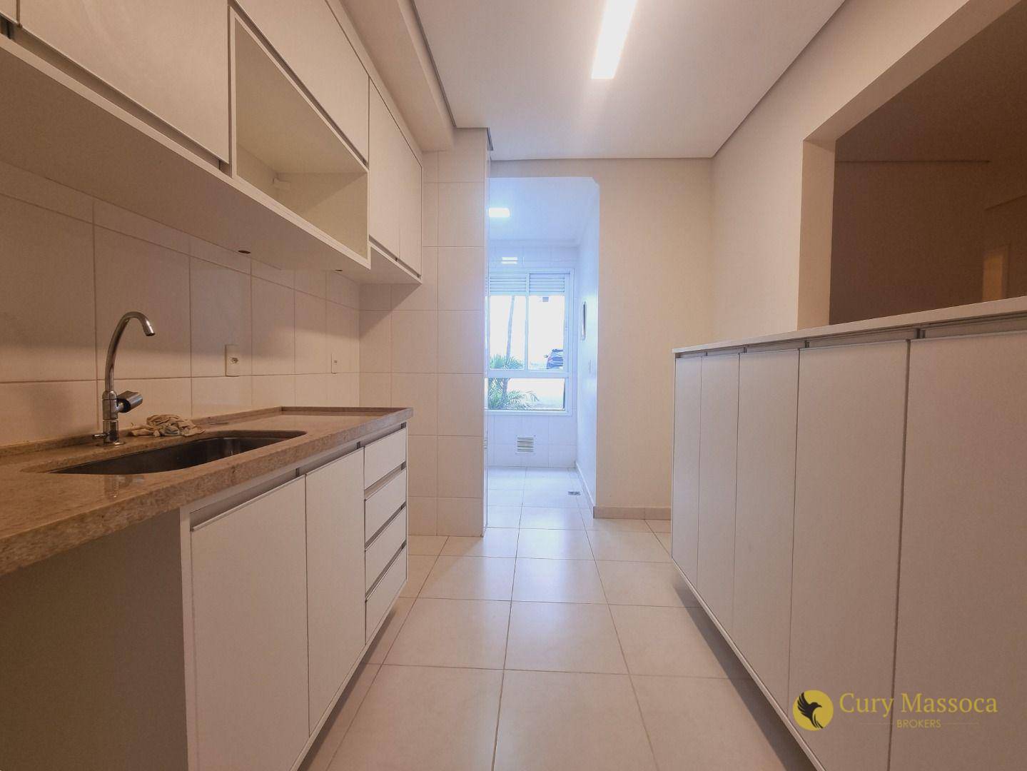 Apartamento para alugar com 2 quartos, 65m² - Foto 7