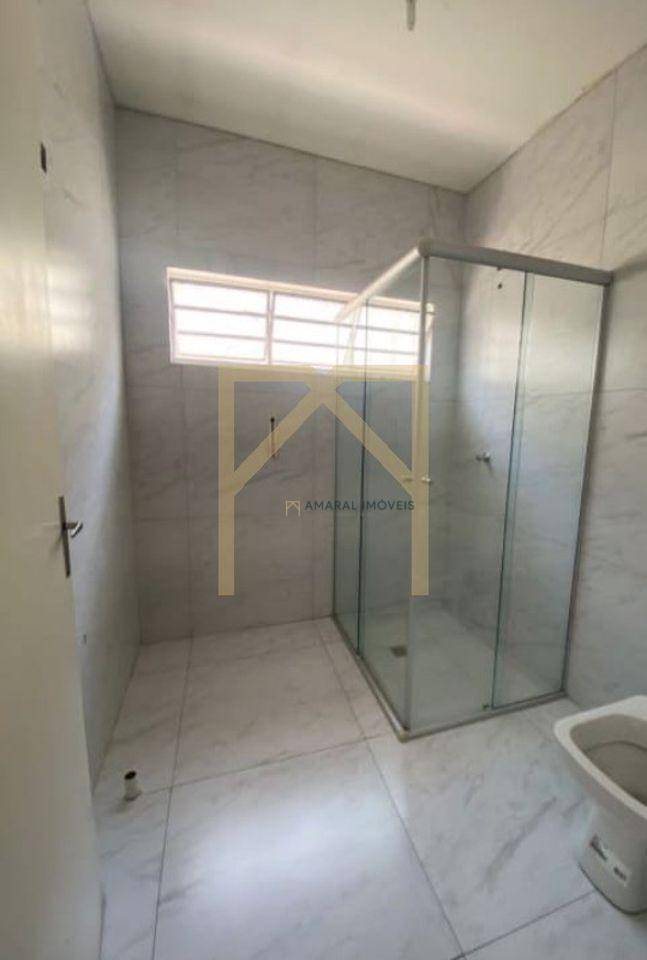 Casa à venda e aluguel com 3 quartos, 220m² - Foto 10