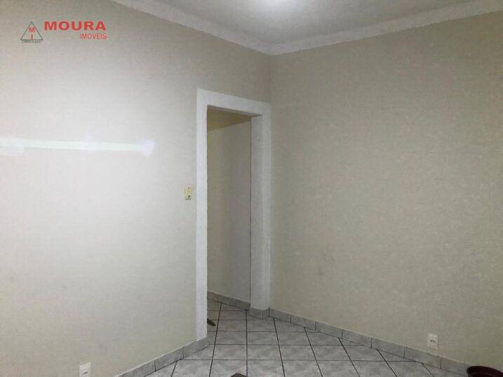 Casa à venda com 4 quartos, 210m² - Foto 8