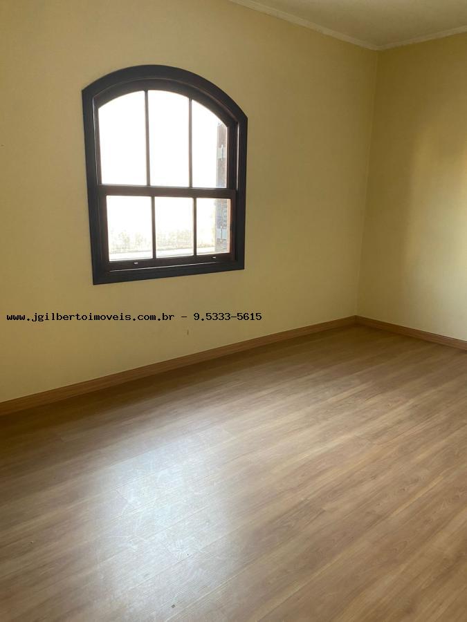 Casa à venda com 6 quartos, 300m² - Foto 24