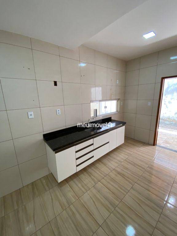 Casa à venda com 3 quartos, 149m² - Foto 12