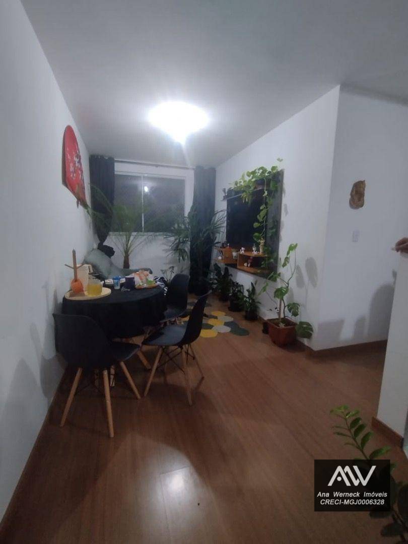 Apartamento à venda com 2 quartos, 45m² - Foto 12