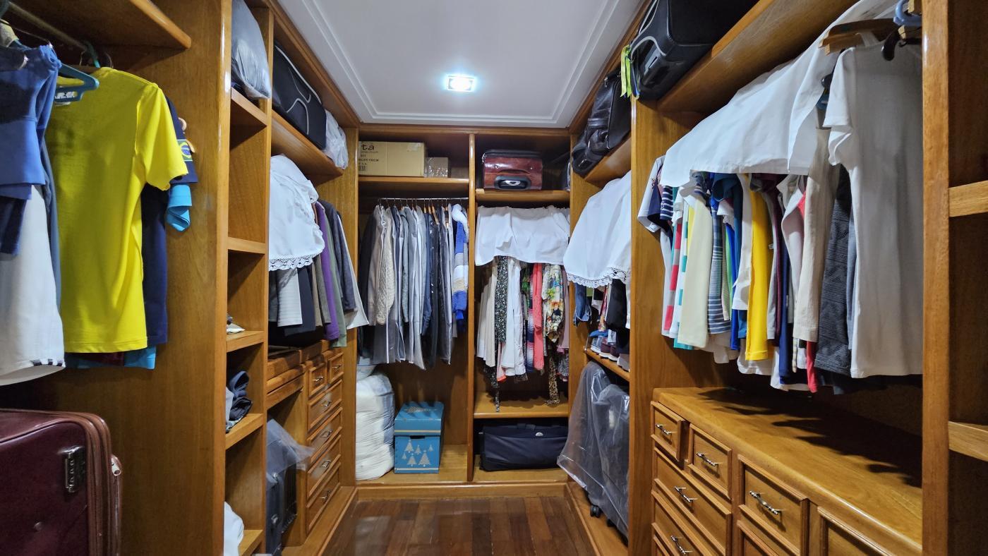 Apartamento à venda com 3 quartos, 258m² - Foto 15