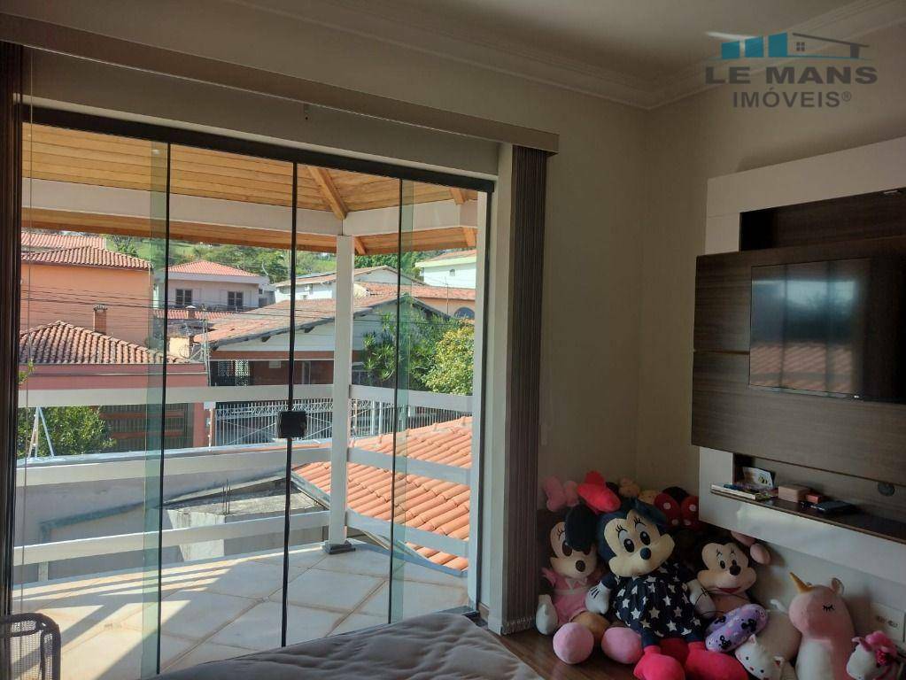 Casa à venda com 3 quartos, 298m² - Foto 5