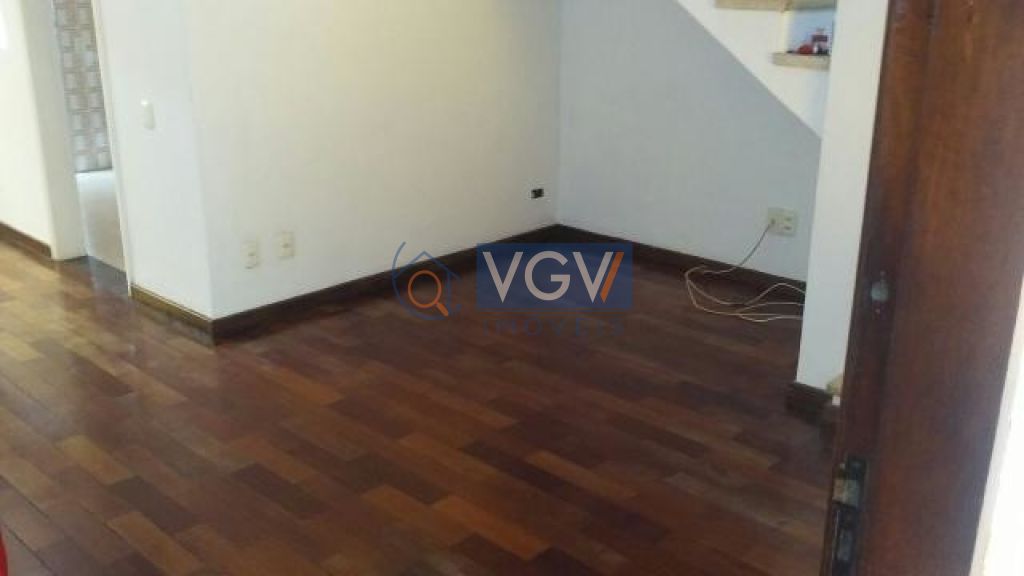 Casa à venda com 3 quartos, 99m² - Foto 11