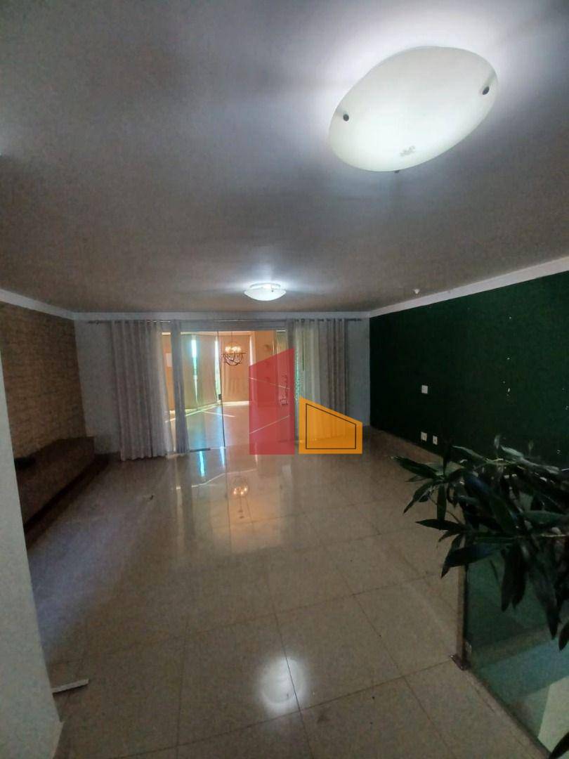 Apartamento à venda com 4 quartos, 236m² - Foto 18