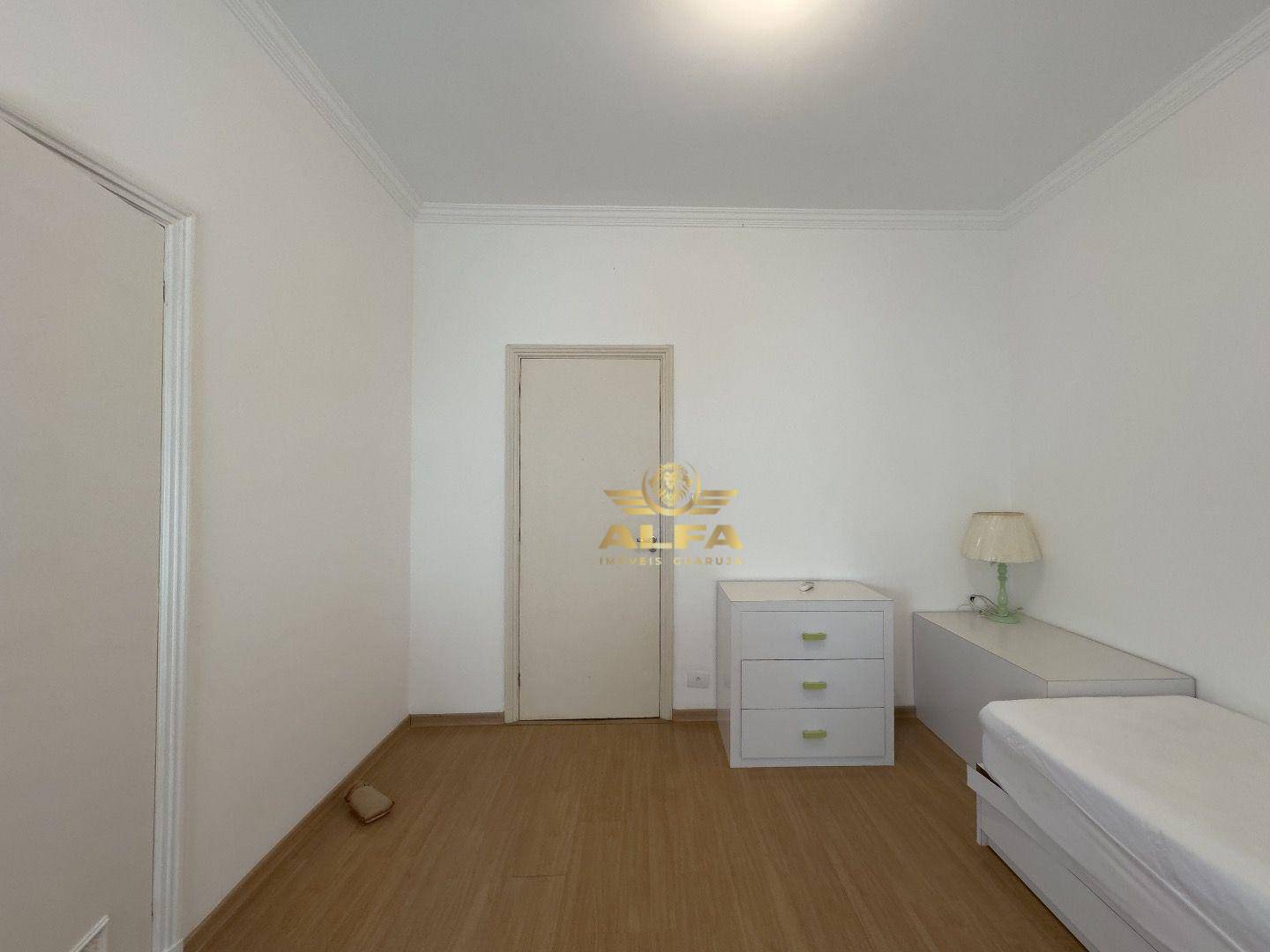 Apartamento à venda com 4 quartos, 200m² - Foto 15