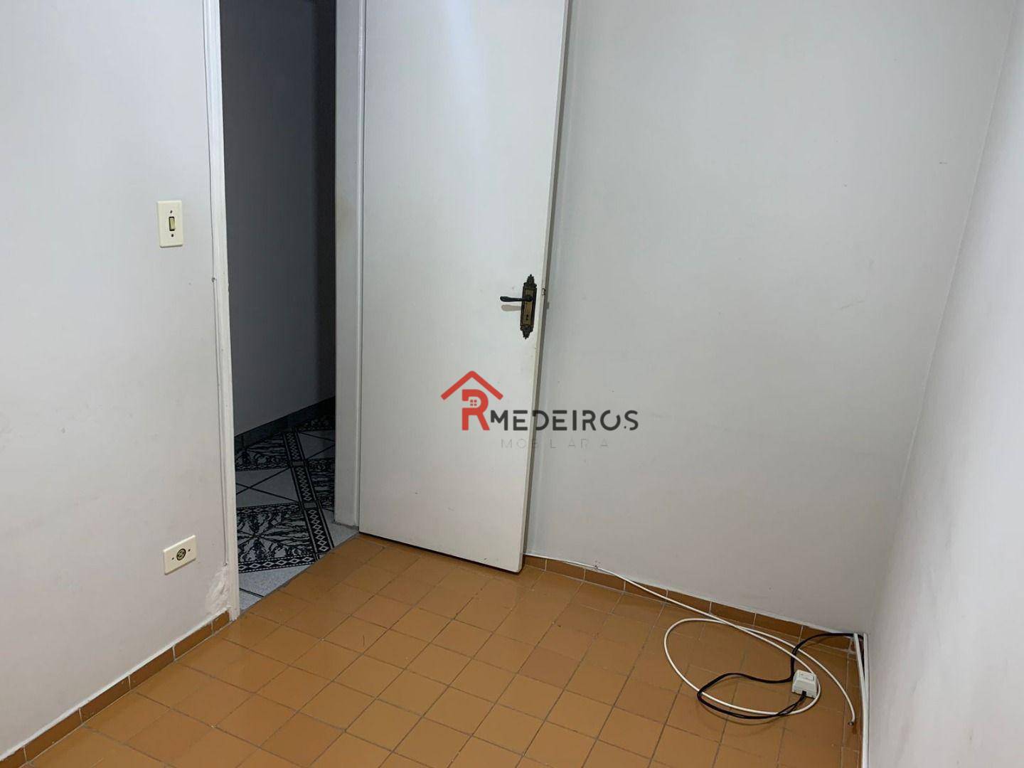 Apartamento à venda com 2 quartos, 65m² - Foto 8