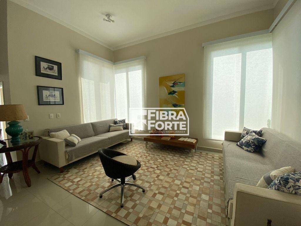 Casa de Condomínio para alugar com 5 quartos, 350m² - Foto 20