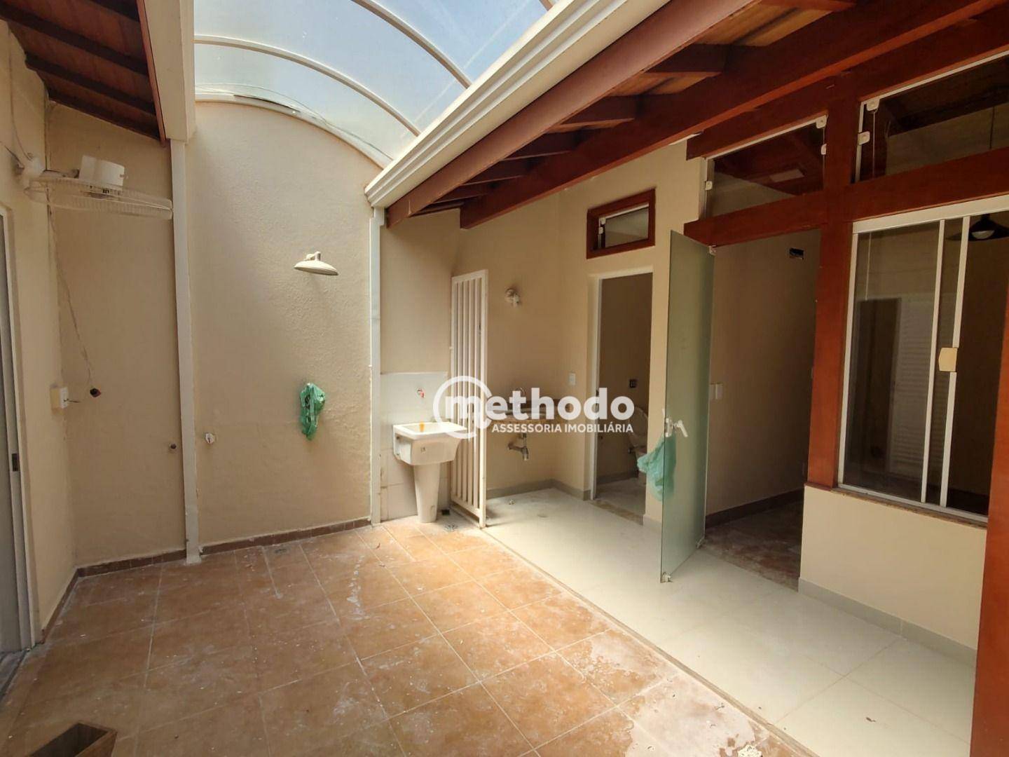 Casa para alugar com 3 quartos, 150m² - Foto 32