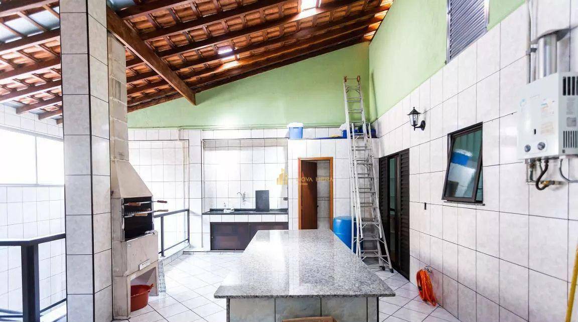 Sobrado à venda com 2 quartos, 247m² - Foto 27