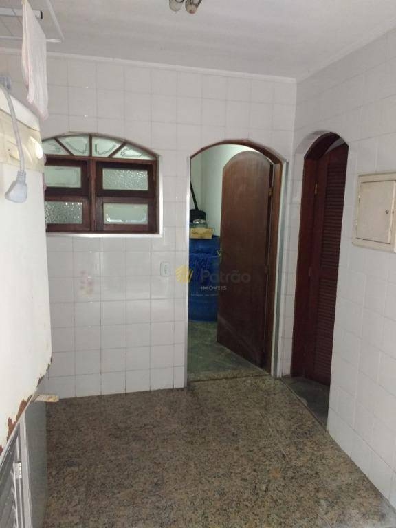 Sobrado à venda com 4 quartos, 690m² - Foto 54