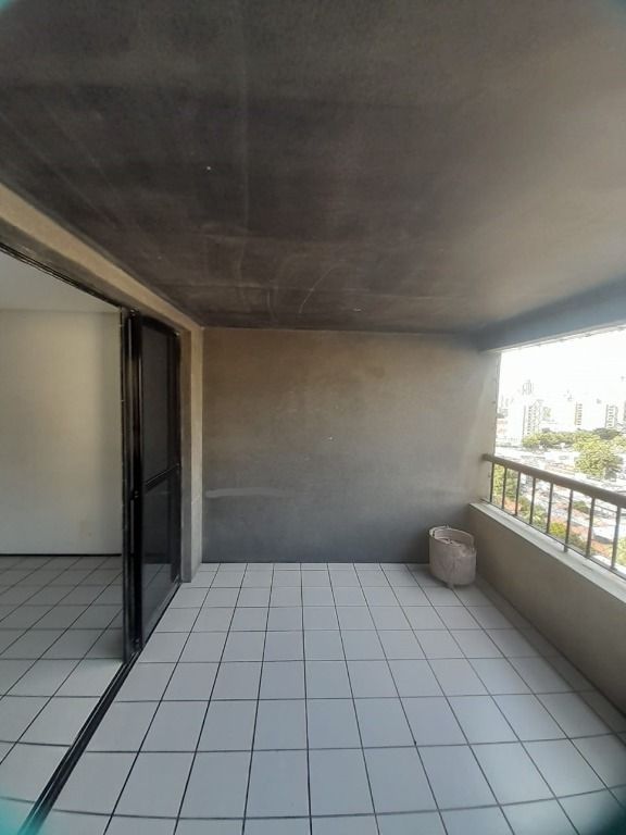 Apartamento à venda com 3 quartos, 150m² - Foto 13