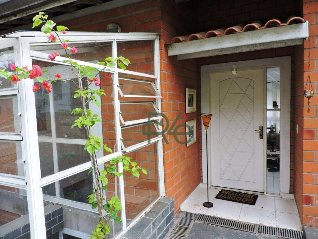 Casa de Condomínio à venda com 4 quartos, 205m² - Foto 5