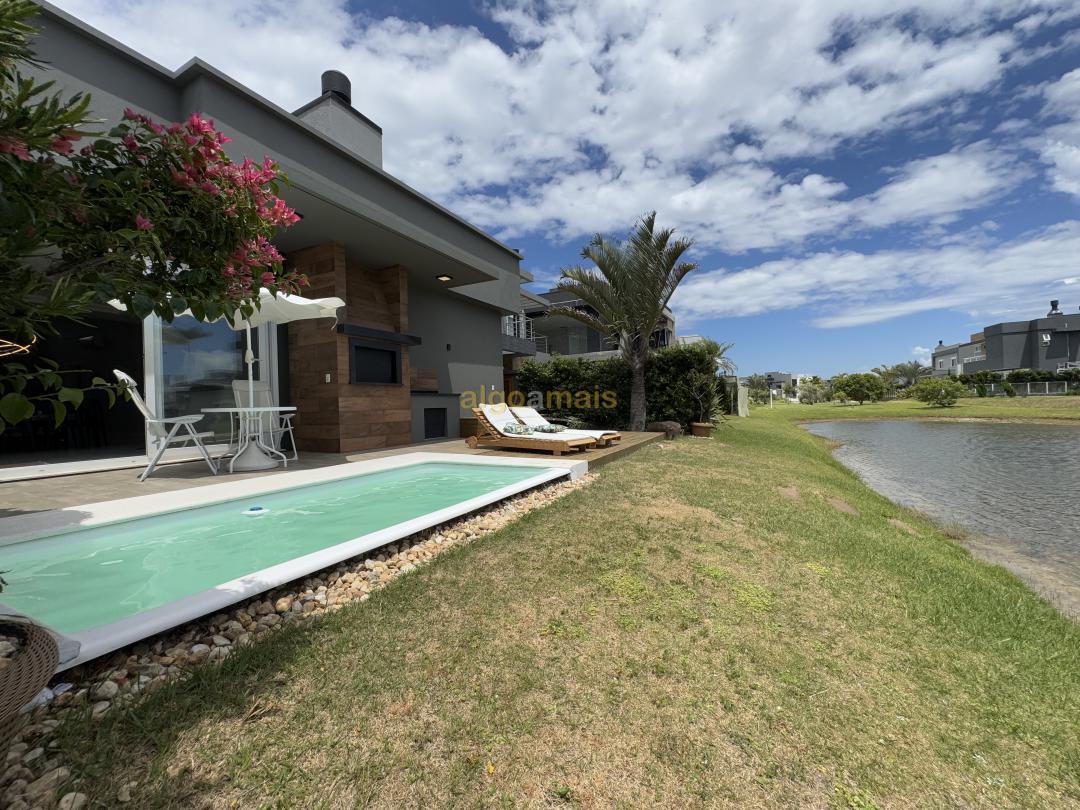 Casa de Condomínio à venda com 4 quartos, 196m² - Foto 23