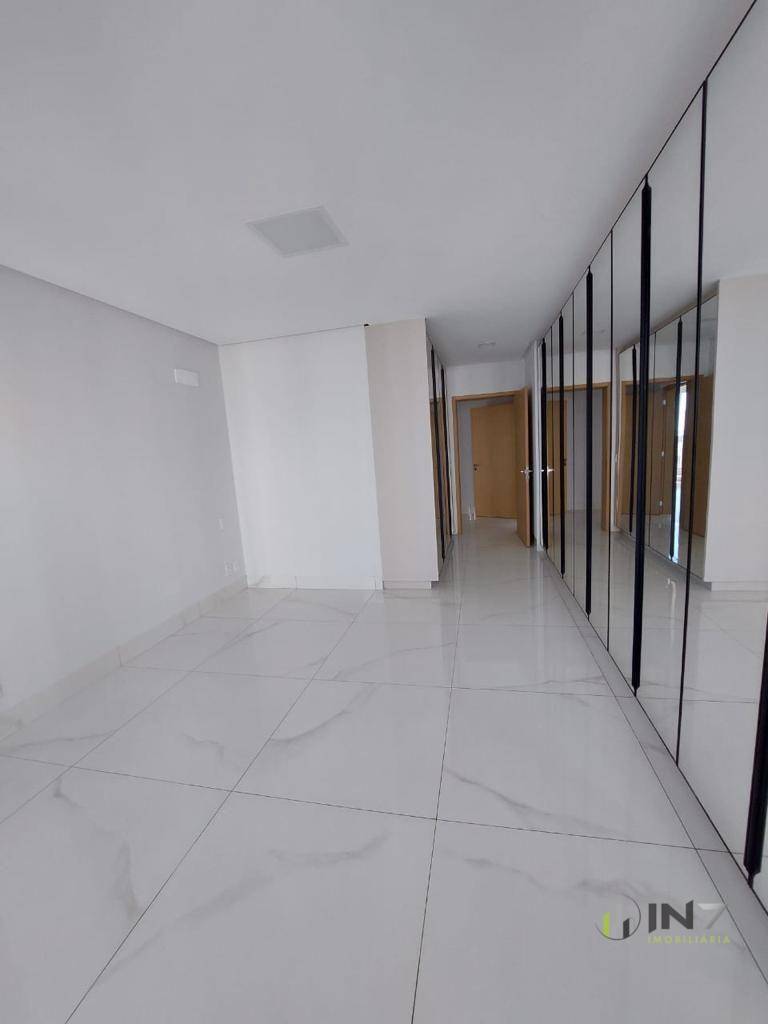 Apartamento à venda com 4 quartos, 180m² - Foto 17