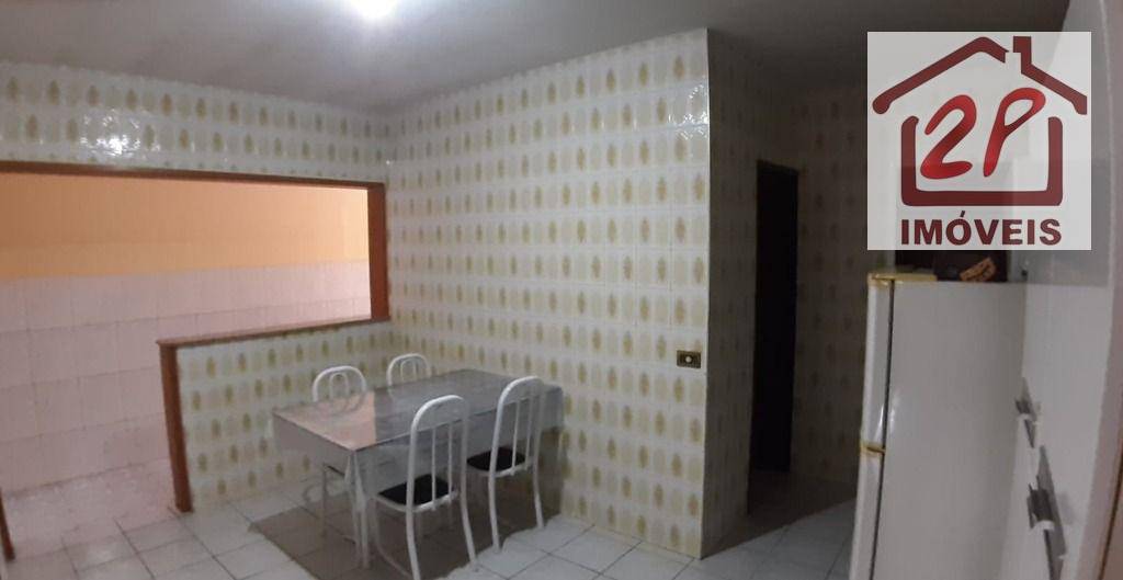 Casa à venda com 2 quartos, 180m² - Foto 3