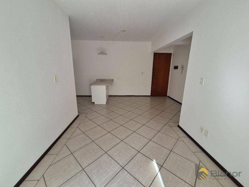 Apartamento à venda e aluguel com 2 quartos, 77m² - Foto 7