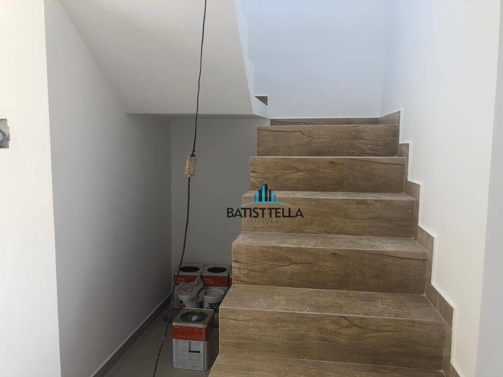 Casa à venda com 3 quartos, 96m² - Foto 17