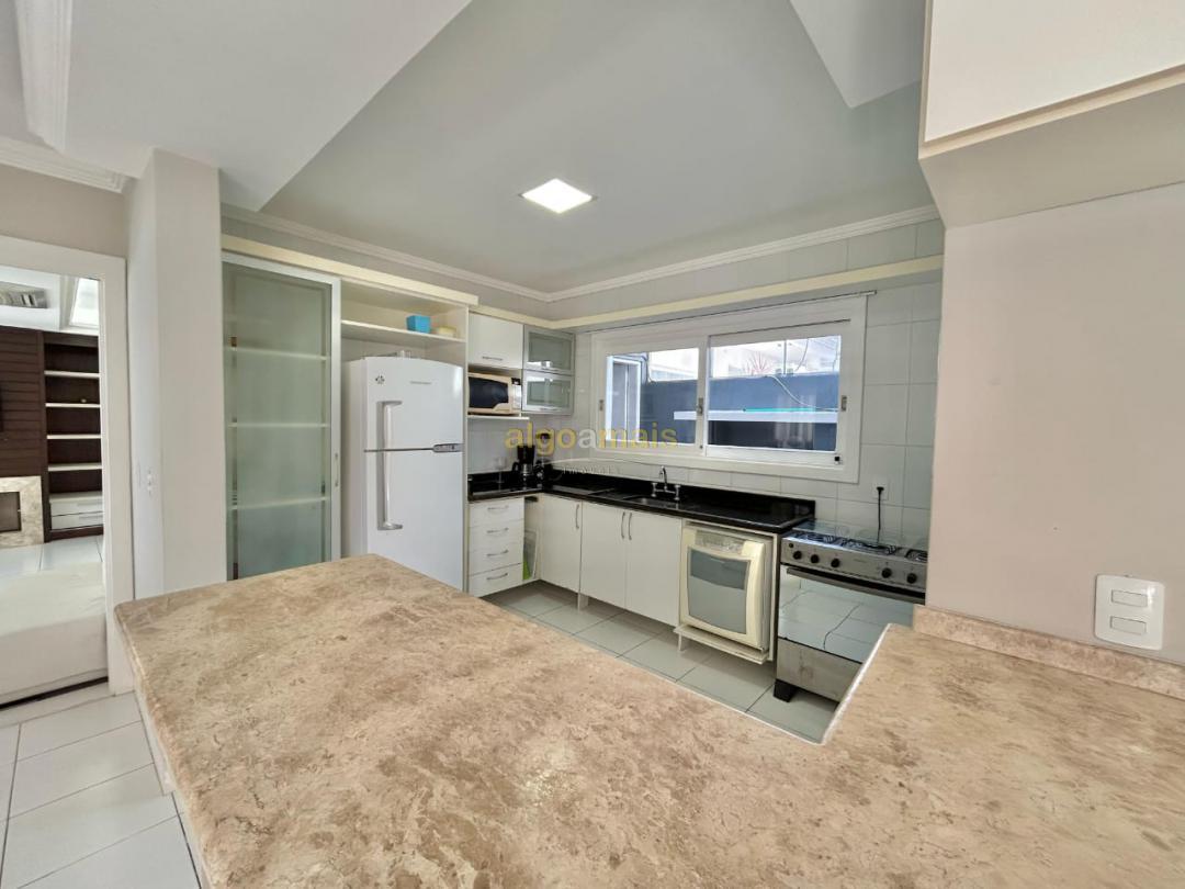 Casa de Condomínio à venda com 4 quartos, 220m² - Foto 25