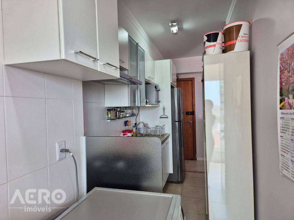 Apartamento à venda com 2 quartos, 65m² - Foto 23