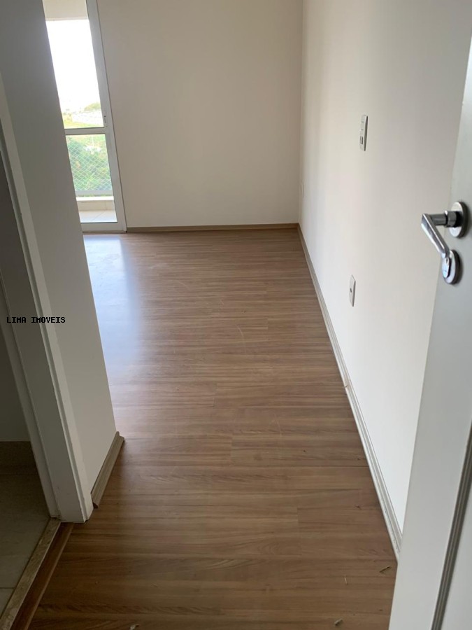 Apartamento para alugar com 3 quartos, 125m² - Foto 6