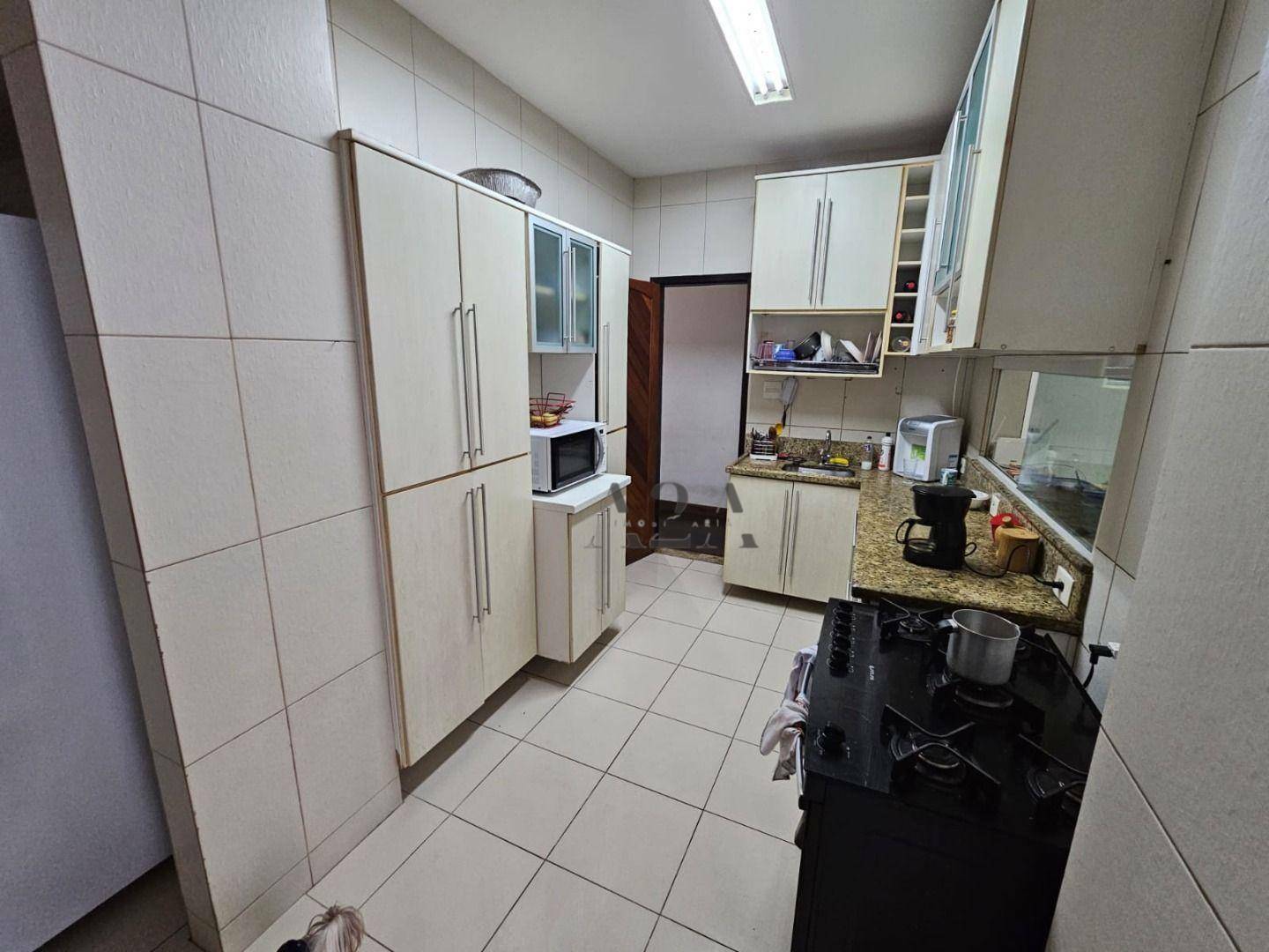 Casa à venda com 4 quartos, 280m² - Foto 30