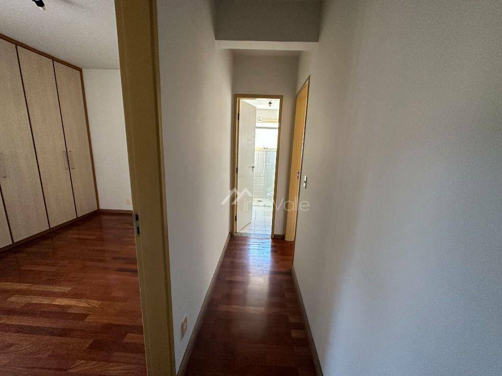 Apartamento à venda com 4 quartos, 133m² - Foto 18