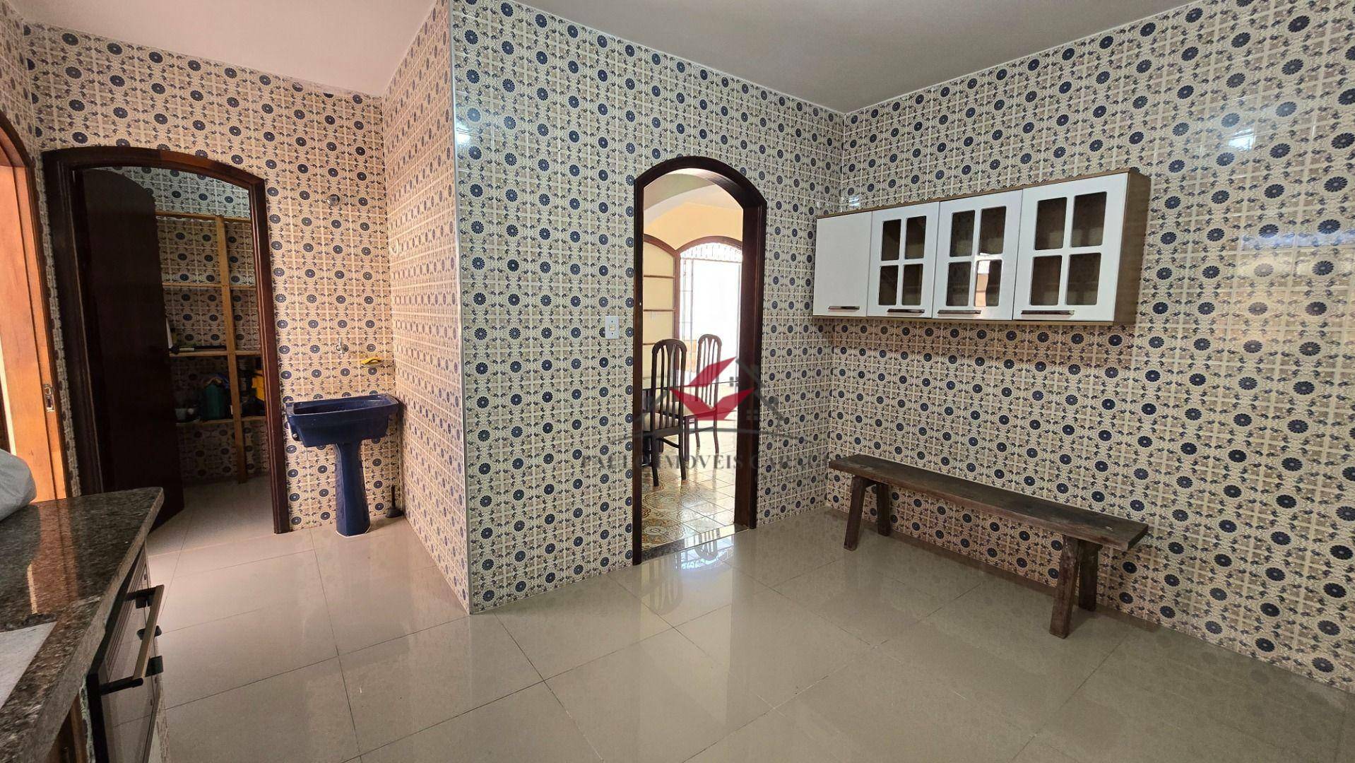 Casa à venda com 3 quartos, 200m² - Foto 10