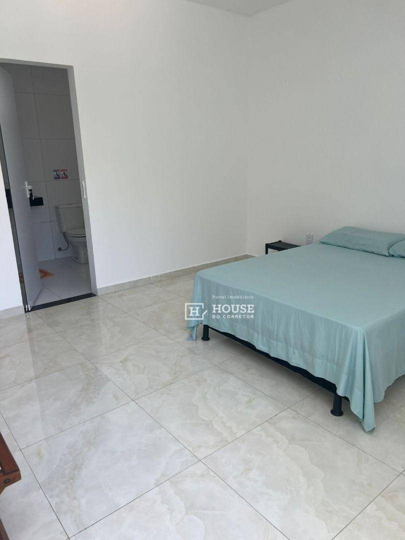 Casa à venda com 3 quartos, 180m² - Foto 2