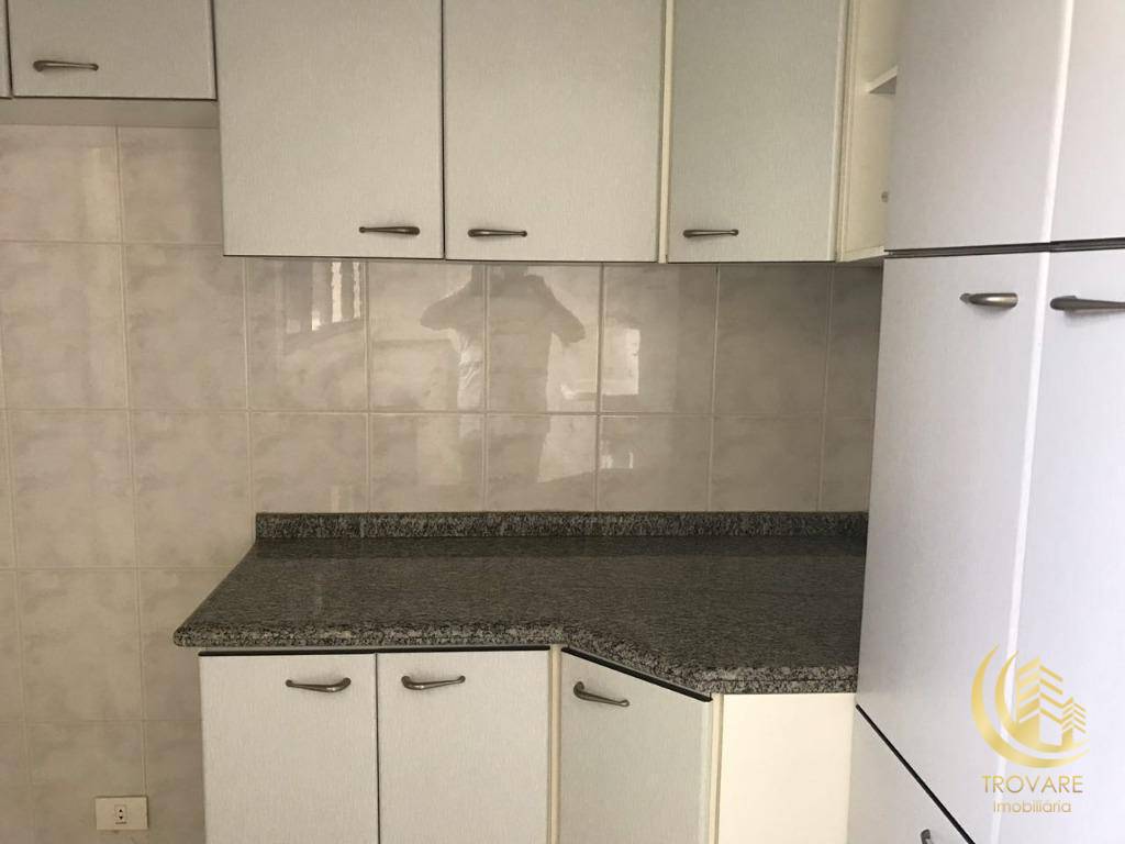 Apartamento à venda com 3 quartos, 135m² - Foto 6