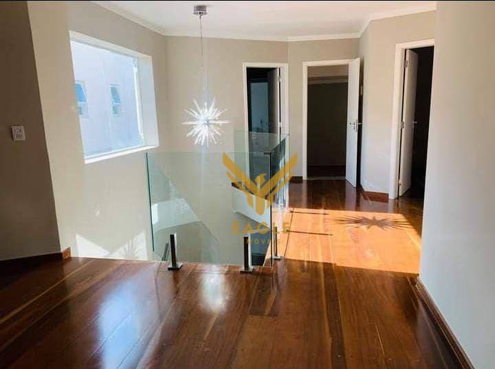 Casa à venda com 4 quartos, 380m² - Foto 8