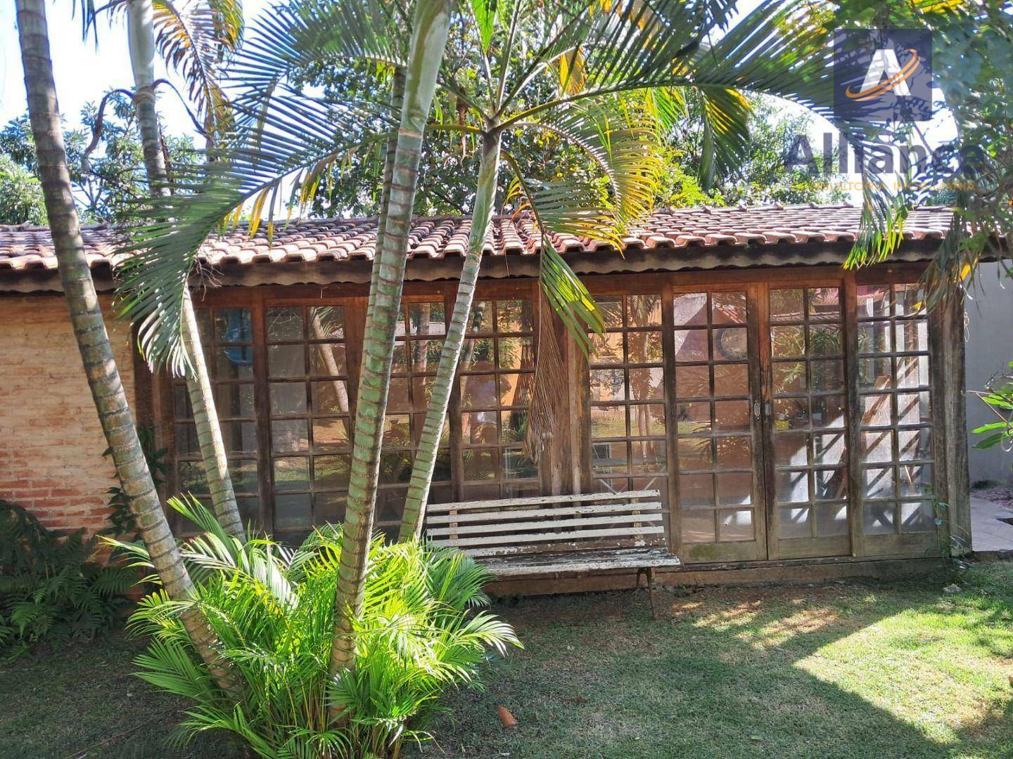 Chácara à venda com 4 quartos, 331m² - Foto 22