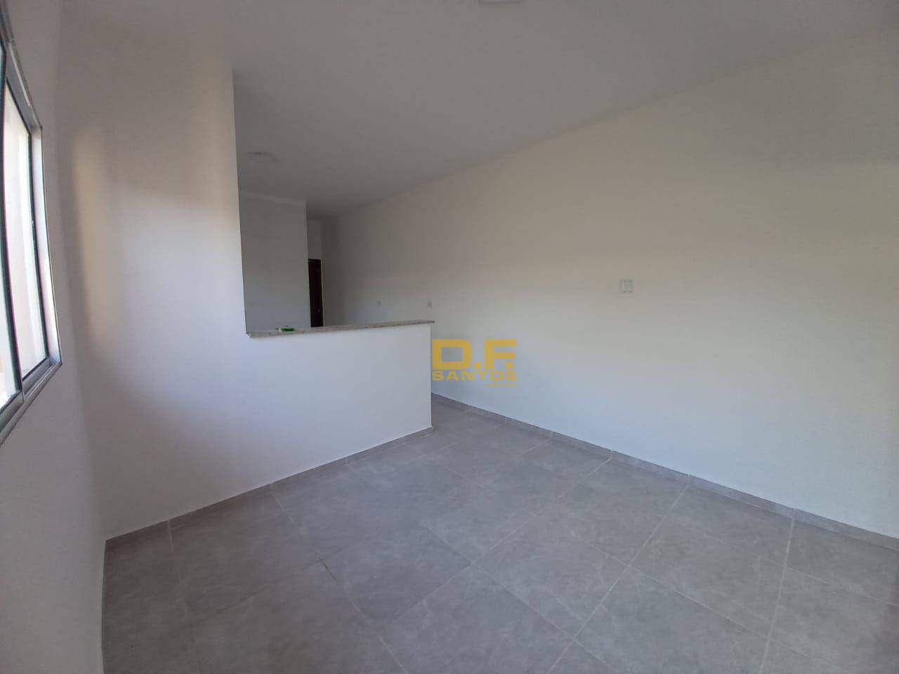 Casa à venda com 2 quartos, 55m² - Foto 3