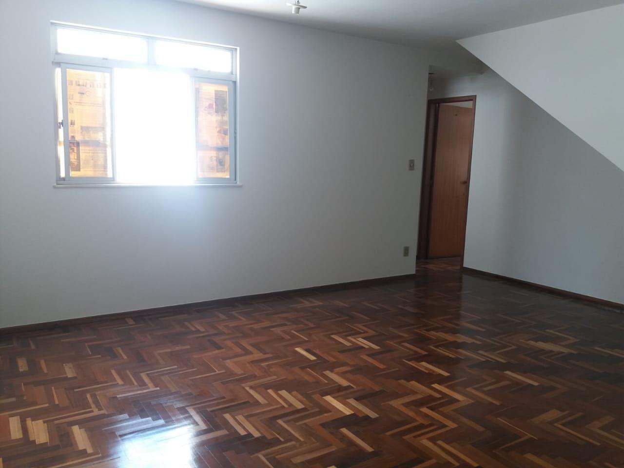 Cobertura à venda com 4 quartos, 200m² - Foto 2