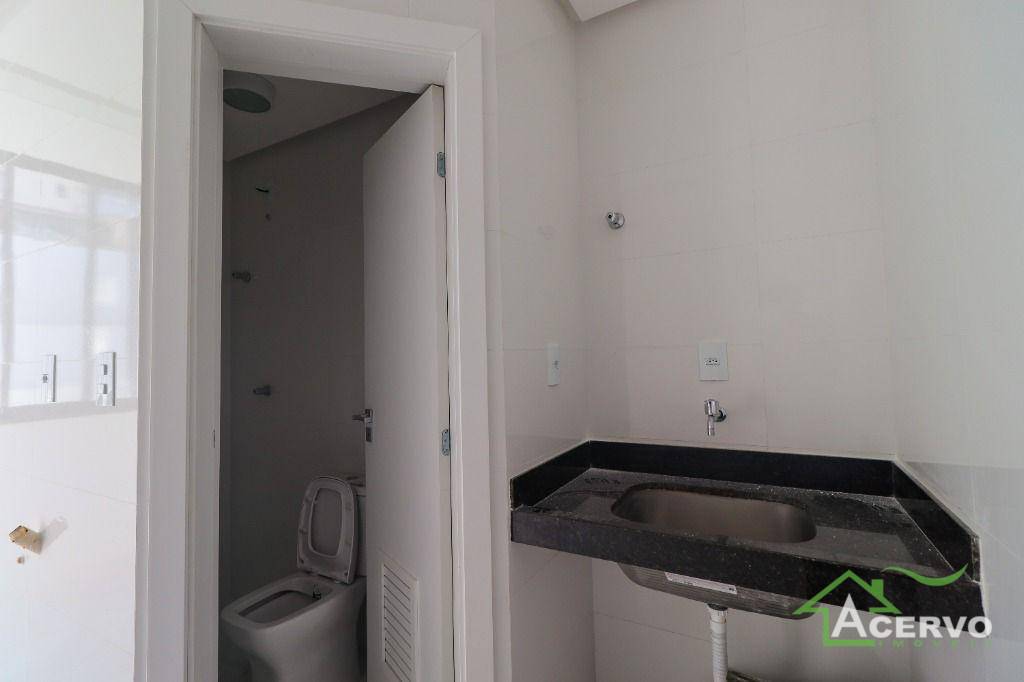 Apartamento à venda com 4 quartos, 225m² - Foto 9