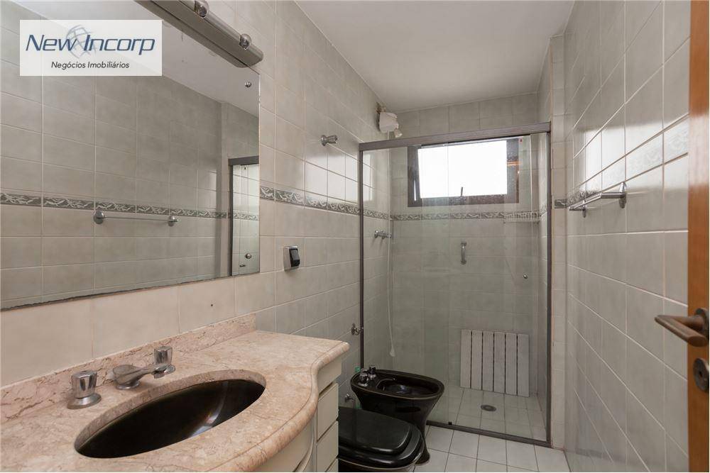 Apartamento à venda com 4 quartos, 204m² - Foto 31