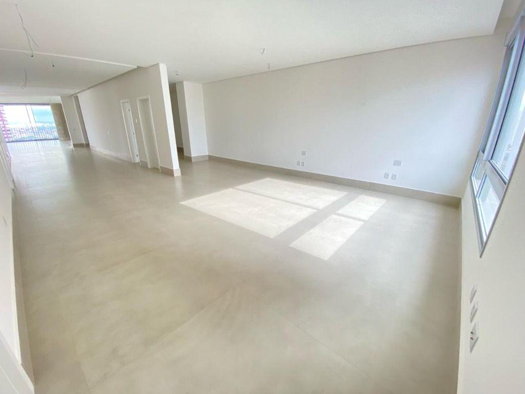 Apartamento à venda com 3 quartos, 394m² - Foto 3