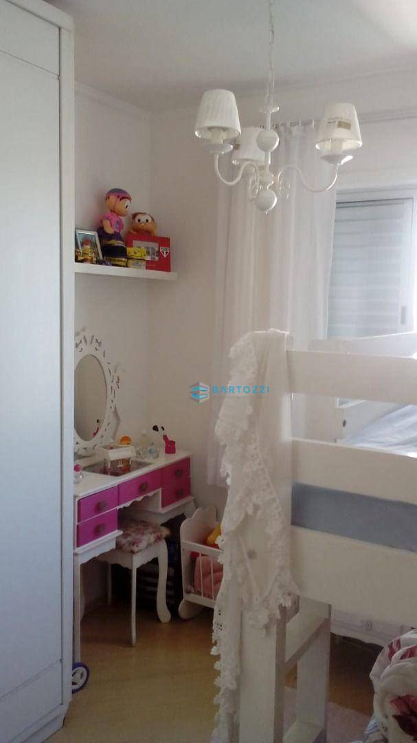 Apartamento à venda com 2 quartos, 60m² - Foto 10