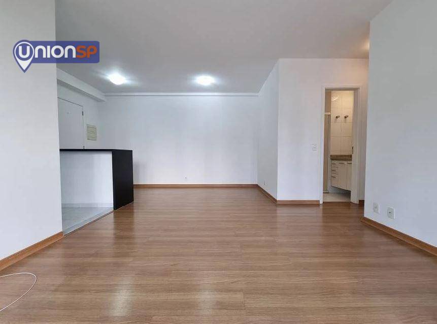 Apartamento à venda com 2 quartos, 64m² - Foto 3