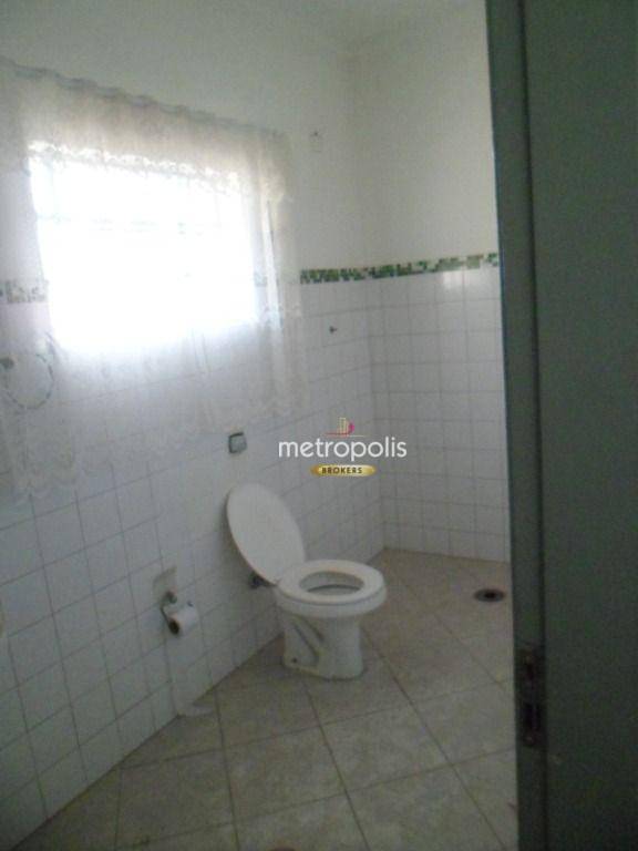 Sobrado à venda e aluguel com 3 quartos, 300m² - Foto 15