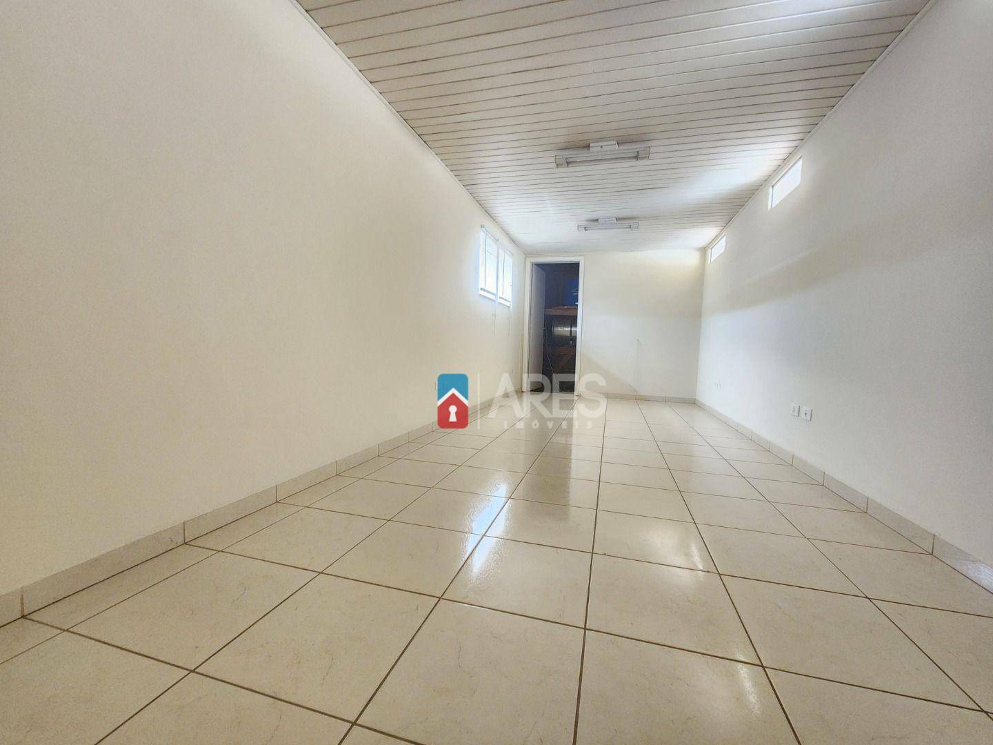 Casa à venda com 4 quartos, 287m² - Foto 26