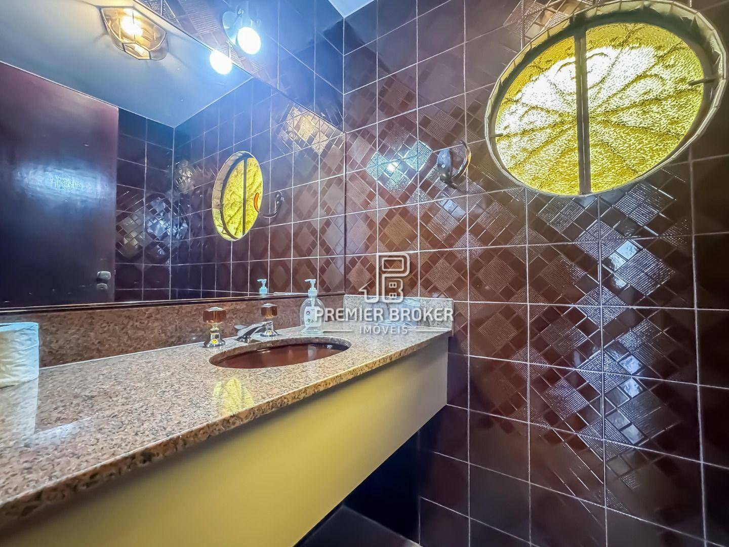 Casa de Condomínio à venda com 4 quartos, 250m² - Foto 12