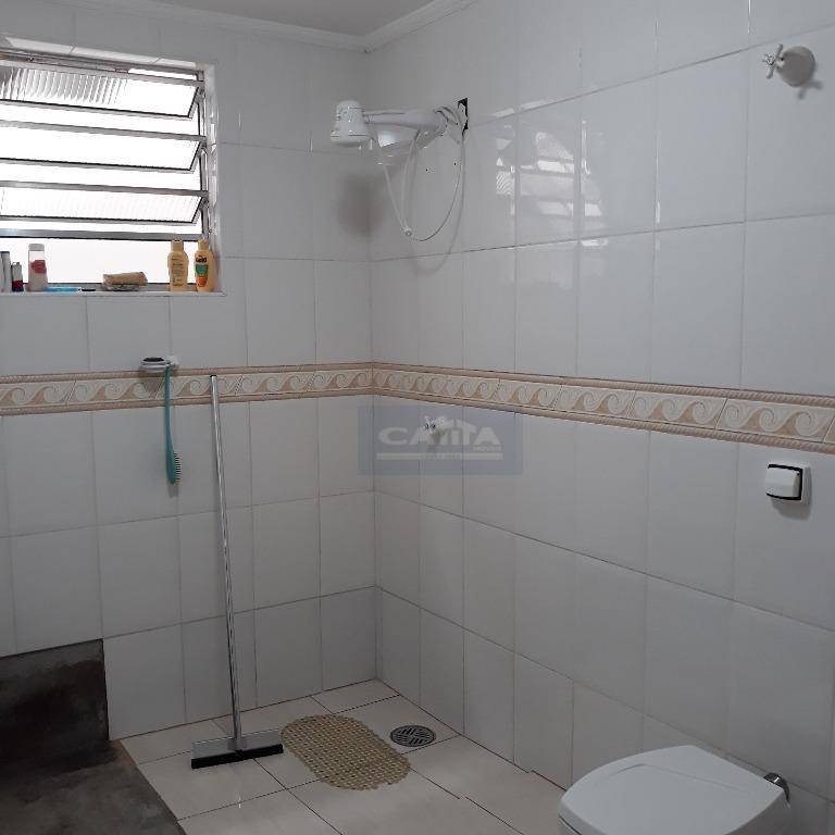 Sobrado à venda com 3 quartos, 250m² - Foto 18