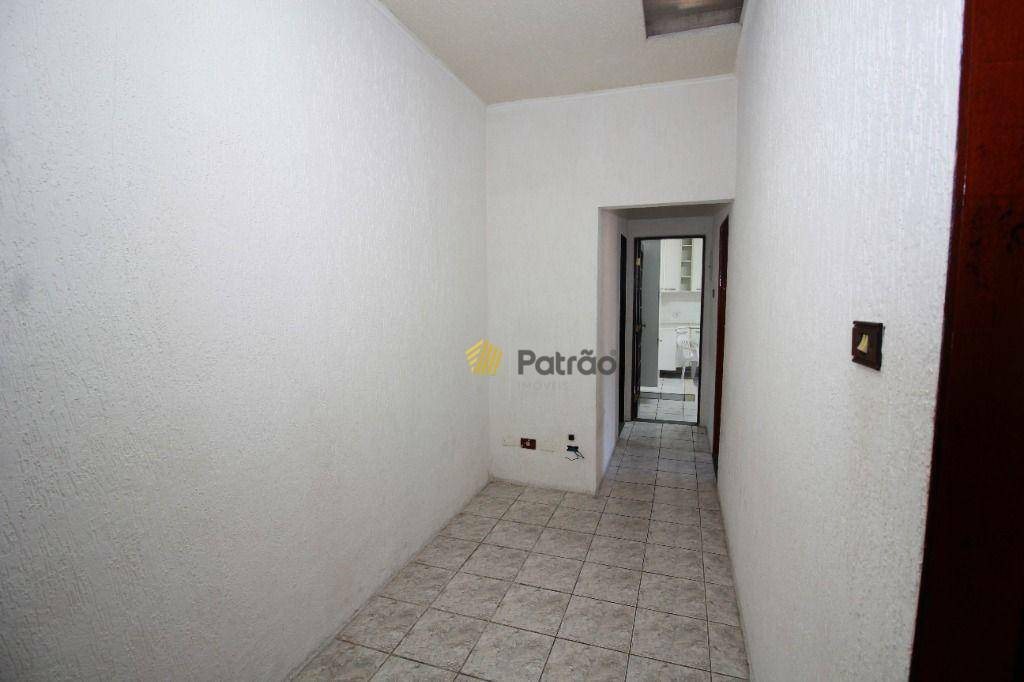 Casa à venda com 4 quartos, 354m² - Foto 18