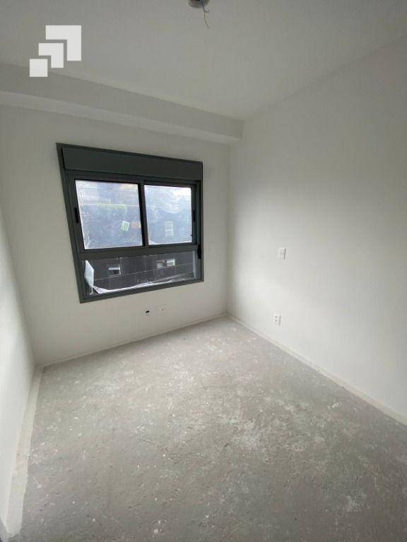 Apartamento à venda com 3 quartos, 122m² - Foto 7