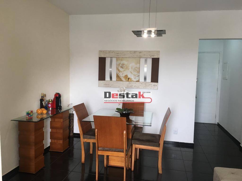 Apartamento à venda com 2 quartos, 65m² - Foto 1