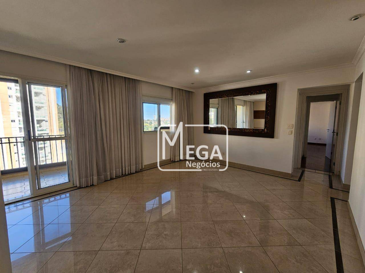 Apartamento para alugar com 3 quartos, 139m² - Foto 1