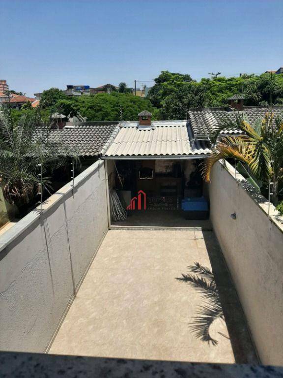 Casa à venda e aluguel com 3 quartos, 180m² - Foto 26