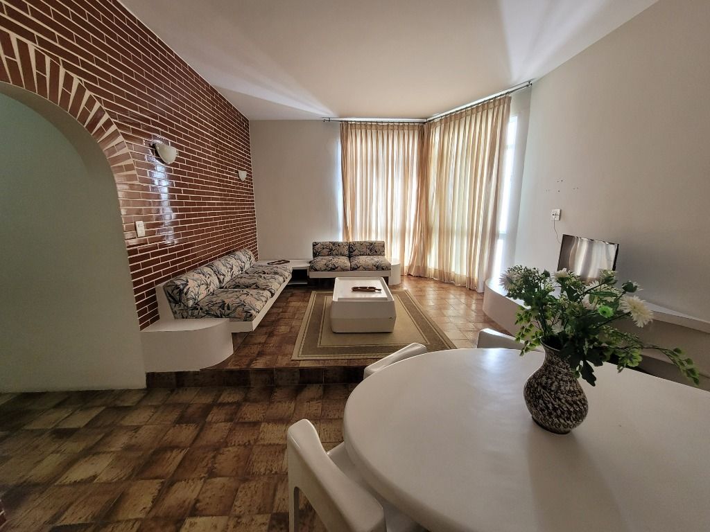 Apartamento à venda com 2 quartos, 95m² - Foto 2